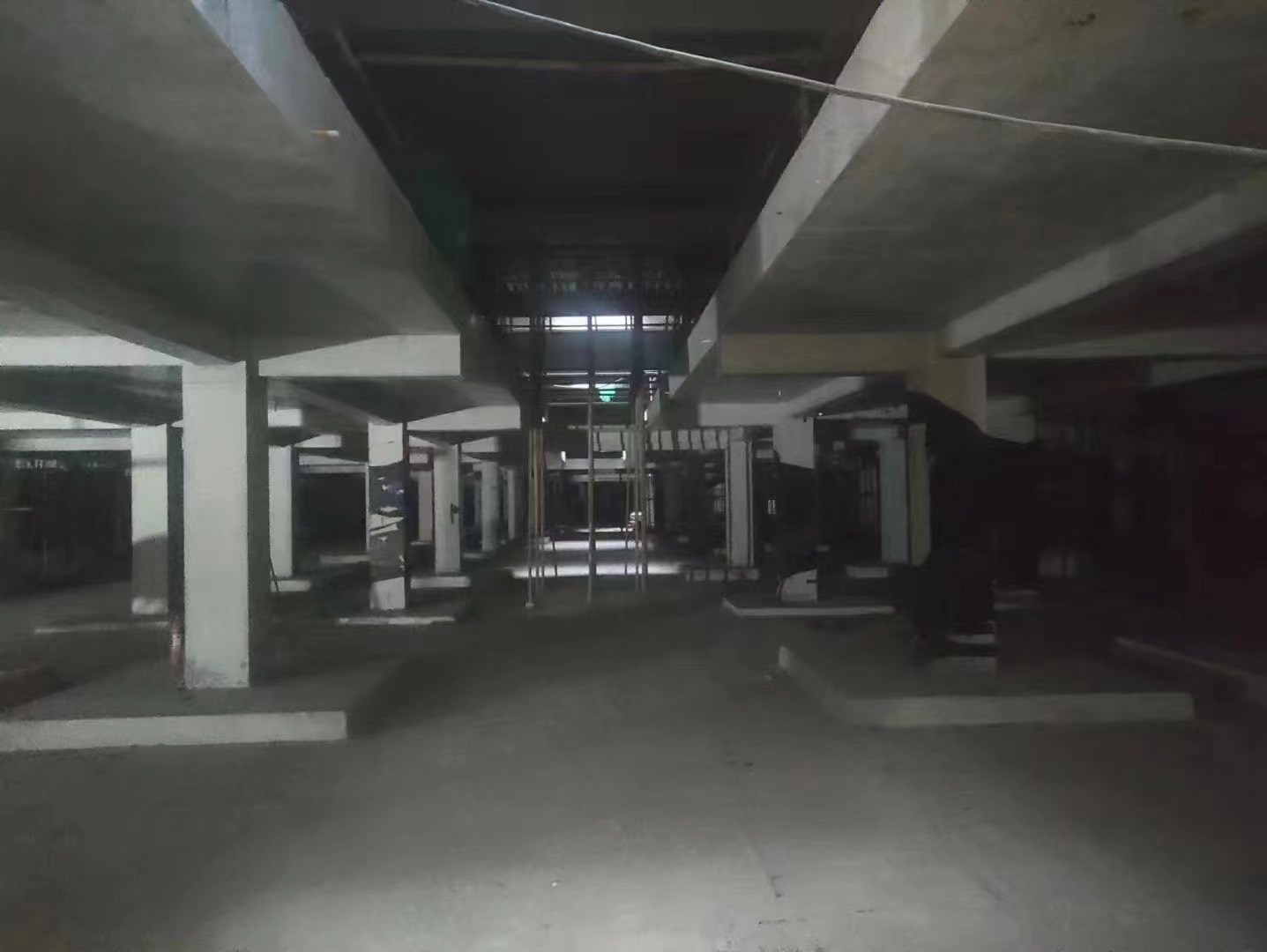 新乡山东又一个上海博普LOFT车库拔地而起